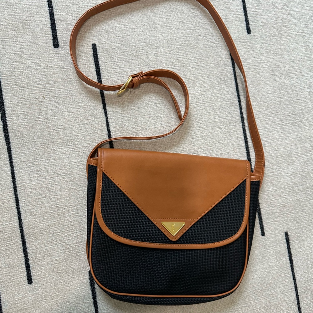 ❌❌ sold❌❌YSL Shoulder Crossbody Bag Black PVC Leather YSL Vintage Purse